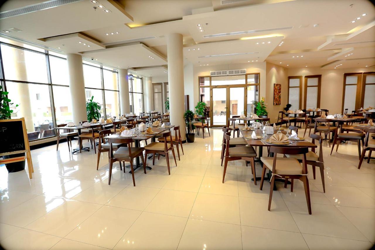 สะเกน วิลเลจ Hotel Jubail ภายนอก รูปภาพ